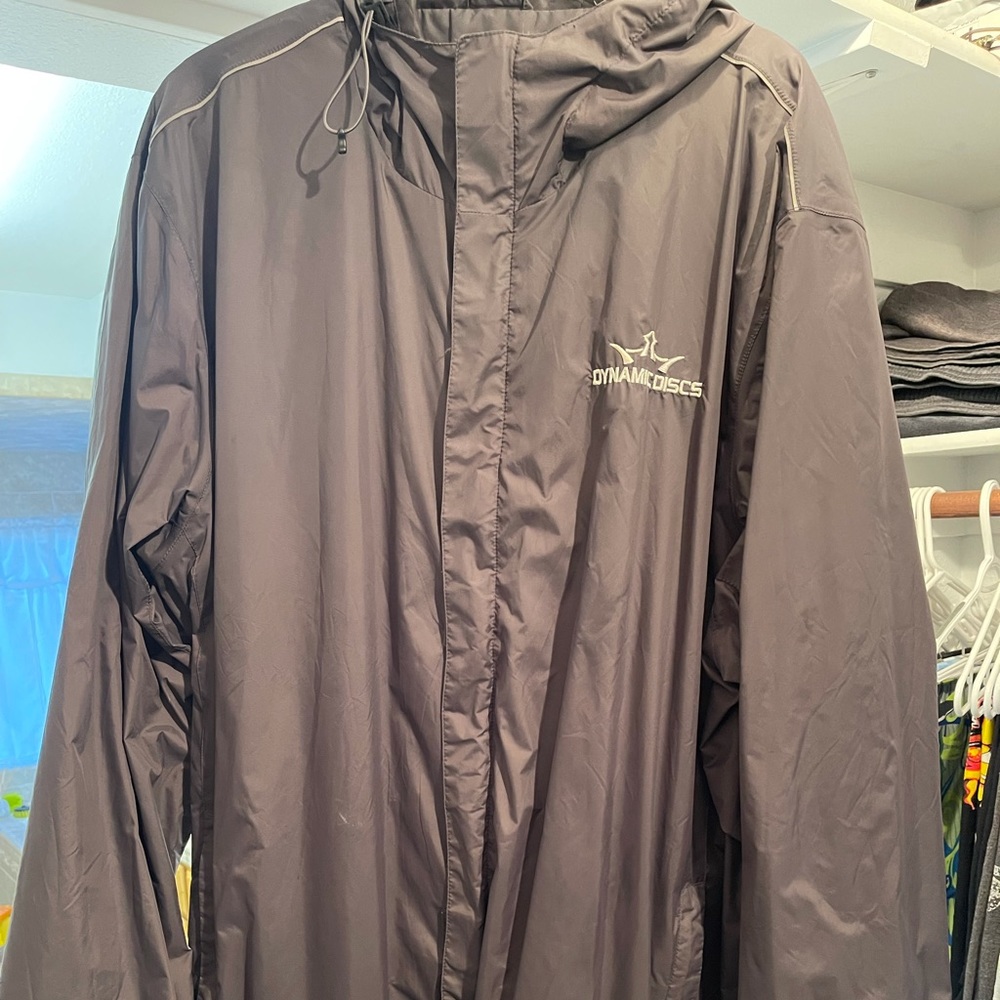 Disc golf wind breaker